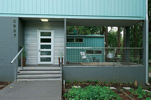 Five-Shipping-Containers-Into-a-Cozy-Modern-Home-1