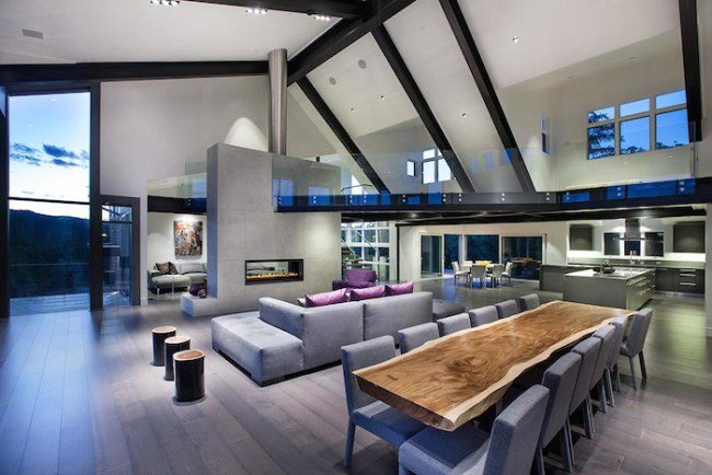 Contemporary-Living-room-with-slanted-ceiling-and-huge-loft-700x467-650x434