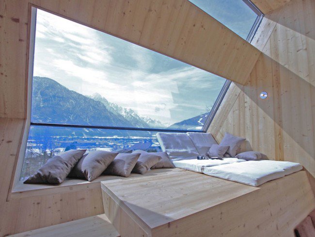 Room-with-a-view-of-the-Austrian-Alps-1200x900-650x488